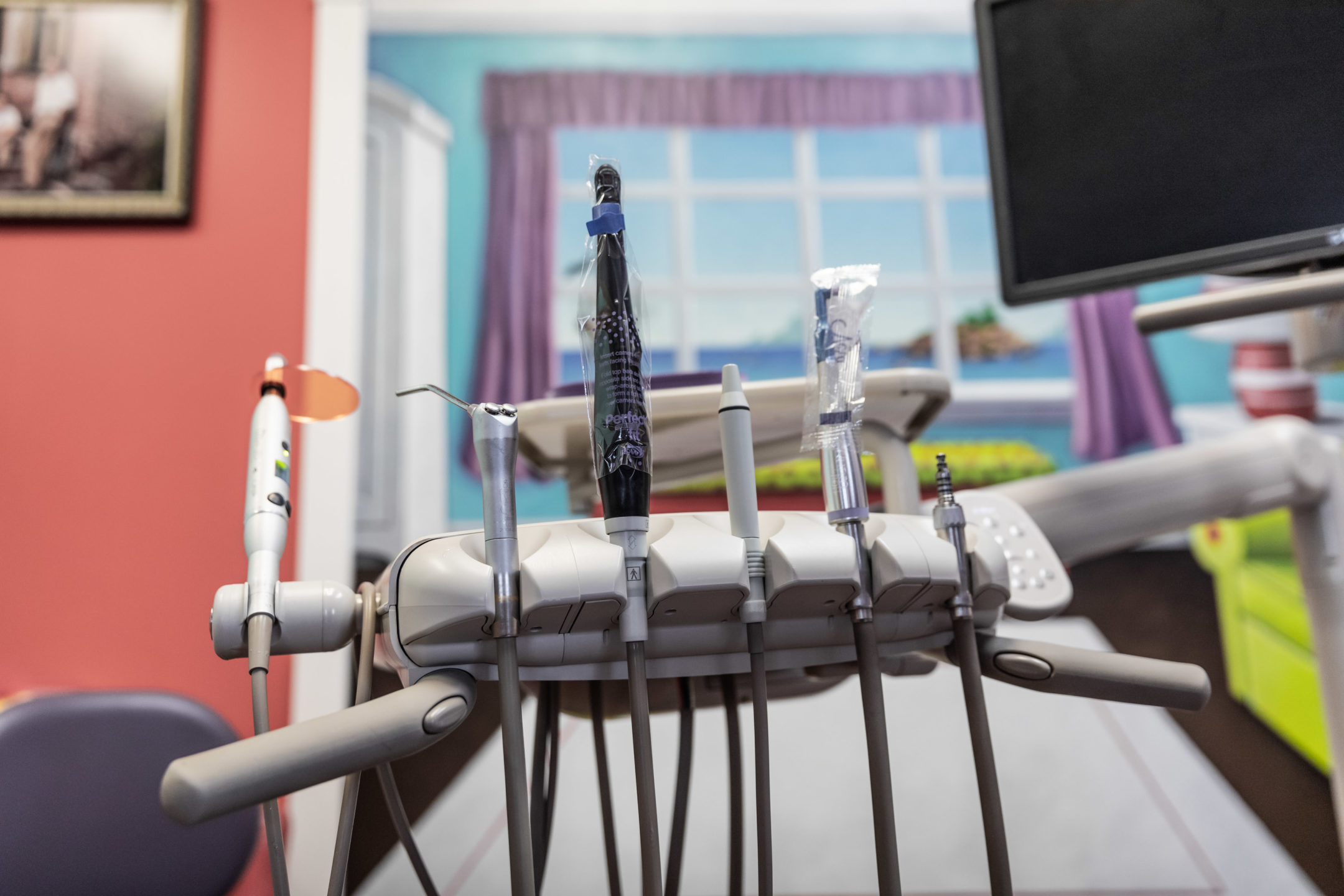 A collection of dental tools in the exam room.